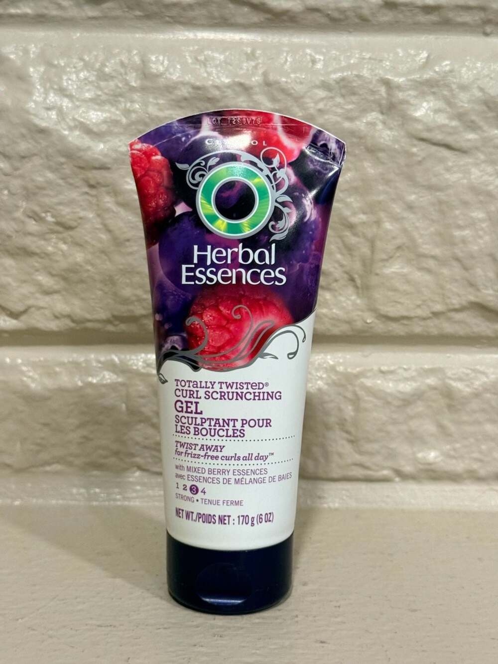 Herbal Essences Totally Twisted Curl Scrunching Gel Mixed Berry 6 oz